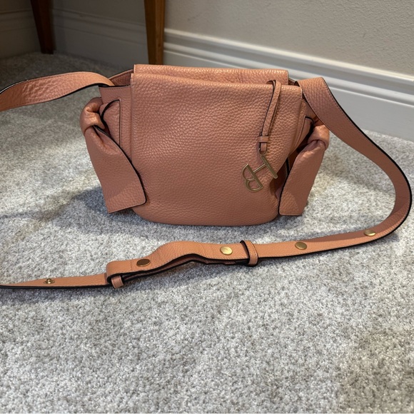 Henri Bendel Windsor Cross Body Purse Muted Clay Leather Knot Bow Side Med - Picture 4 of 14